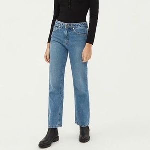 Need Supply Pen Fit Jeans